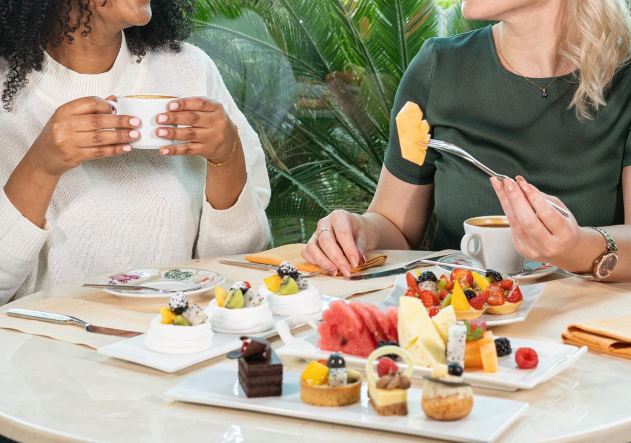 City Centre Rotana Doha Ngoại thất bức ảnh A typical afternoon tea
